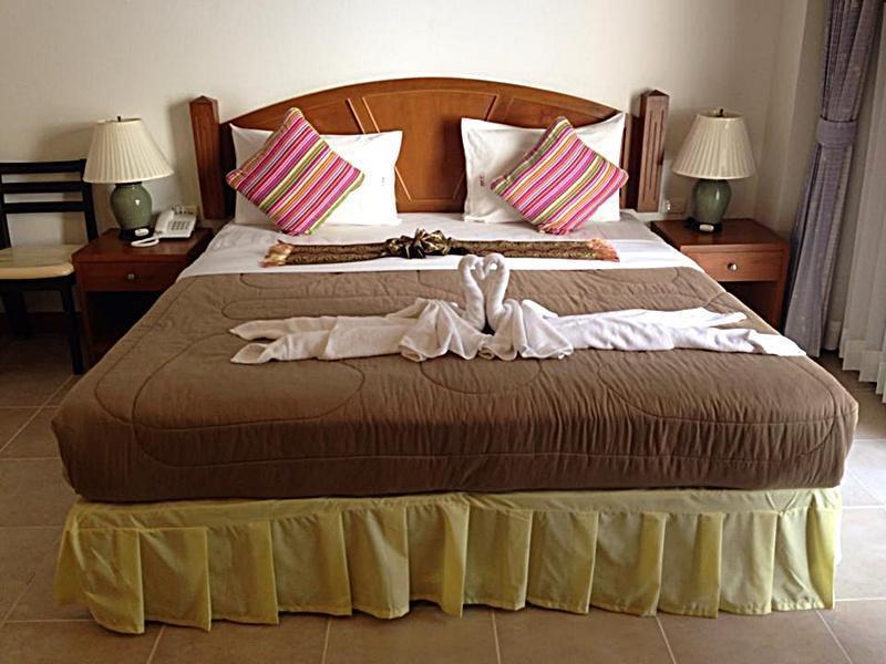 Mt Hotel Patong Phuket Exterior foto